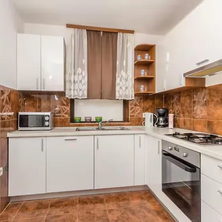 Vesna By Interhome *